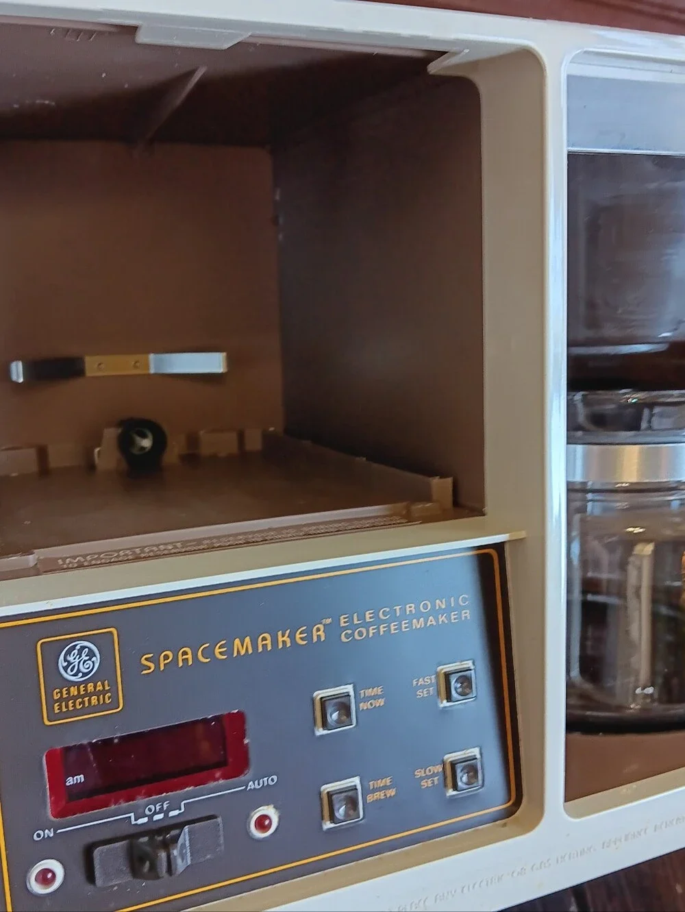 1980s GE Spacemaker Drip Coffeemaker, 80s Under Cabinet Mount Coffee Pot, In Box